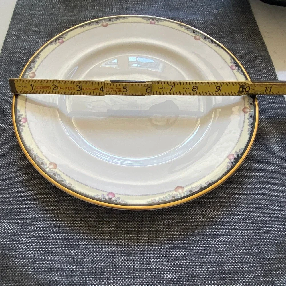 Royal Doulton RHODES Dinner Plate Fine Bone China‎ England